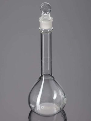 Flask, Volumetric, Clear, Wide Mouth, Class A, USP With Interchangeable Solid Glass Stopper, Calibrated at 20°C, Boro 3.3 Glass TYPE 1 130.600.01