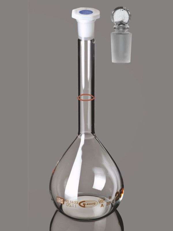 Flask, Volumetric, Clear, Class A, USP, QR Coded with Penny Head glass & PE Stopper, Calibrated at 20°C QR.130.520.01