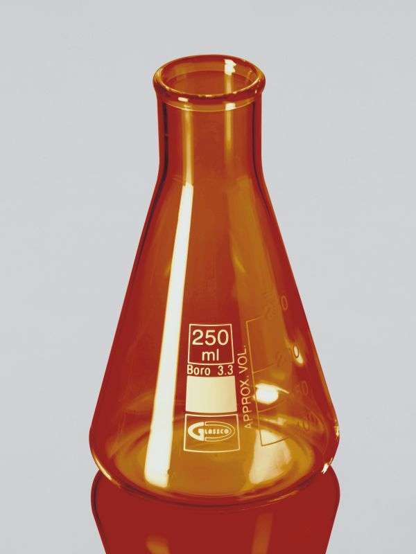 Flask, Amber, Conical, Graduated, (Erlenmeyer) Narrow Mouth, ASTM E-438, ISO 1773 231.519.03